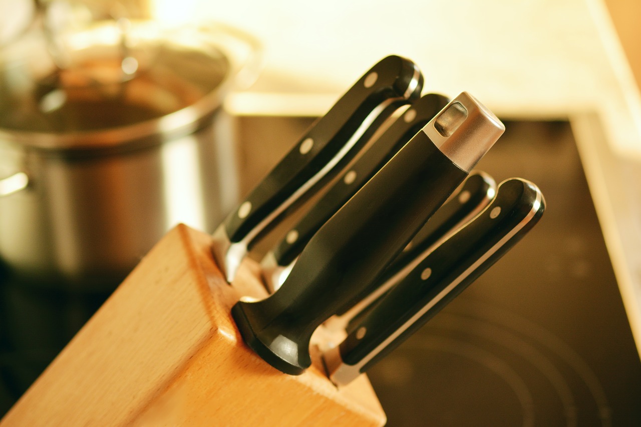 knife-block-1897410_1280